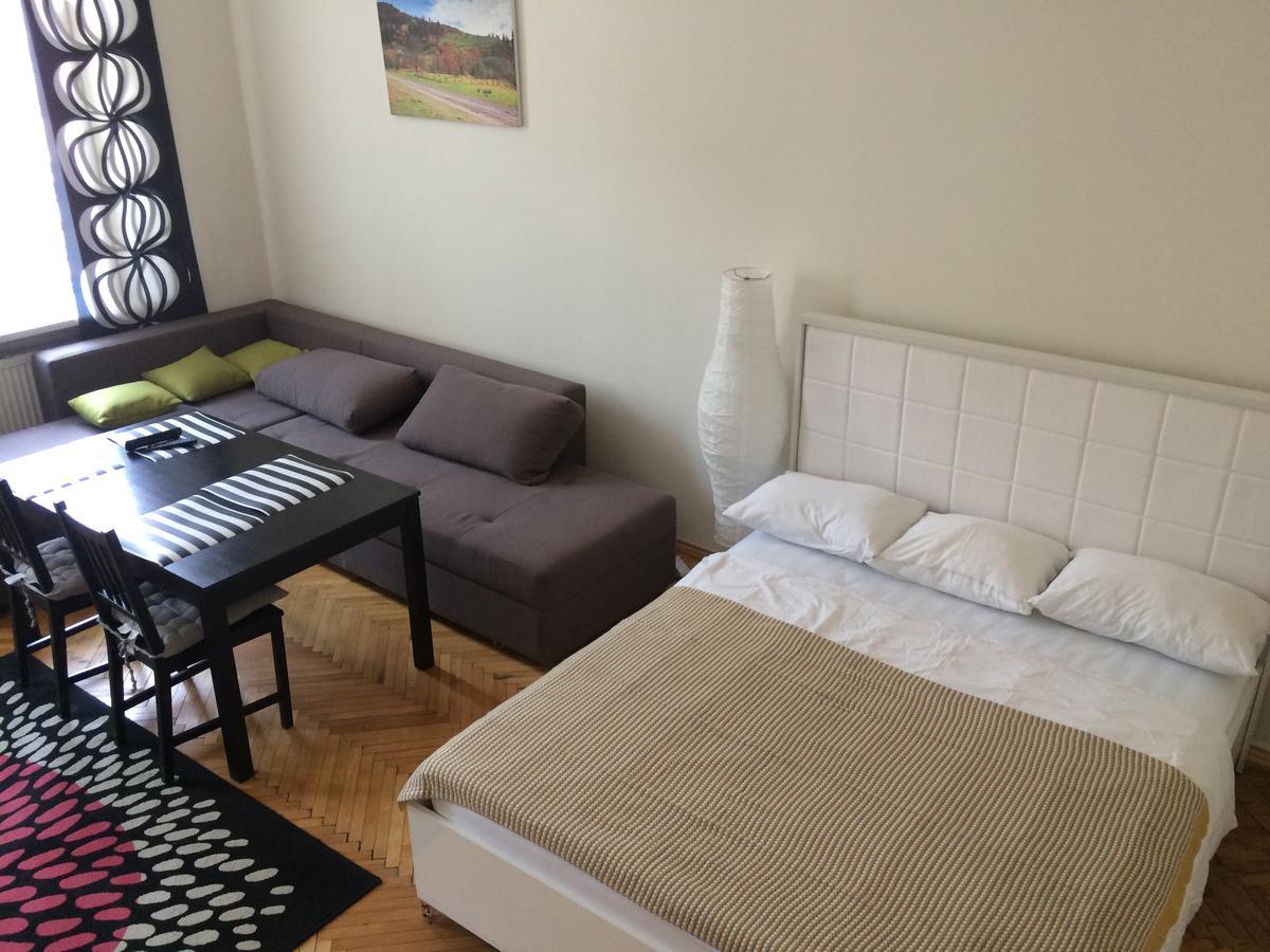 Cozy Apartment 39/34 Lviv Exterior foto